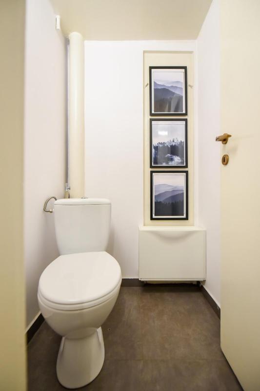 Chic Studio near Universitate Square - Your Ideal Stay in Bucharest - image 11