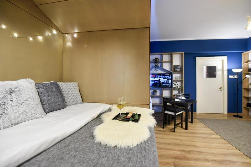 Chic Studio near Universitate Square - Your Ideal Stay in Bucharest - image 7
