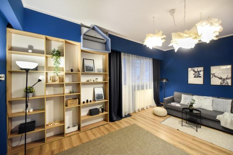 Chic Studio near Universitate Square - Your Ideal Stay in Bucharest - image 2