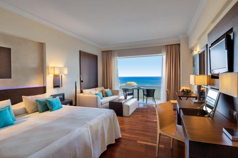 Elite Club Superior Room with Sea View image 1