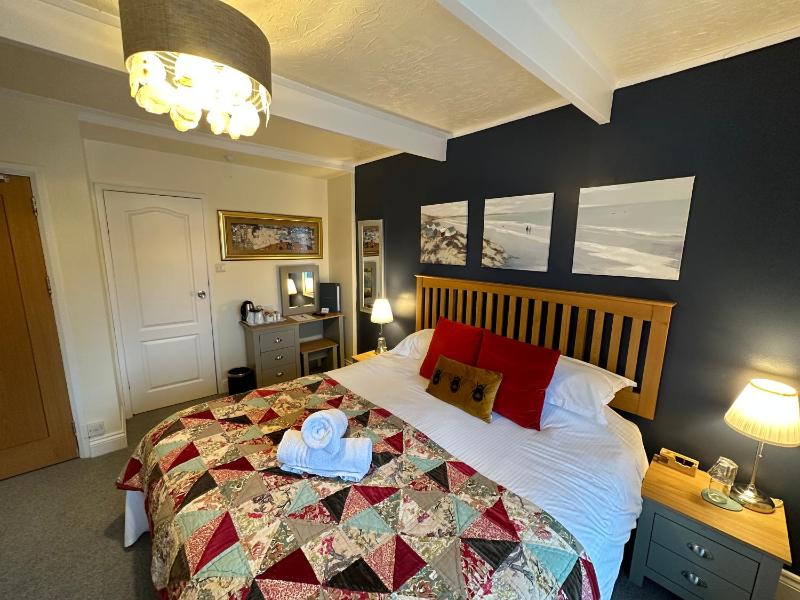 Fowey Room, deluxe, double,balcony image 1