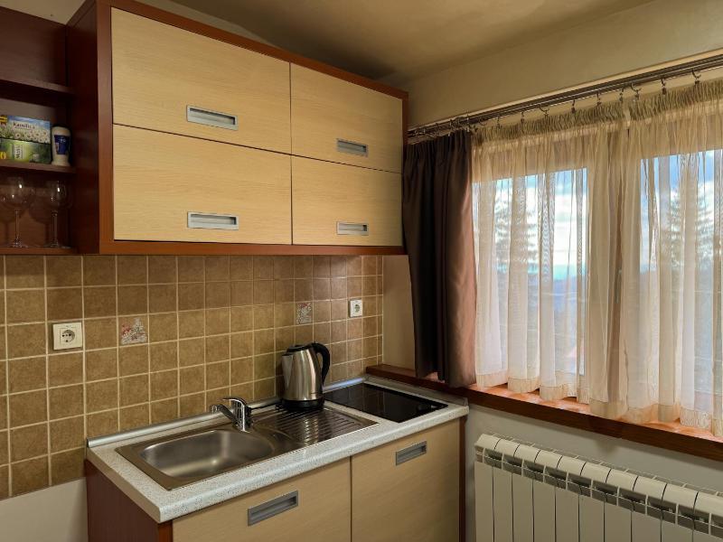 Deluxe Apartment image 2