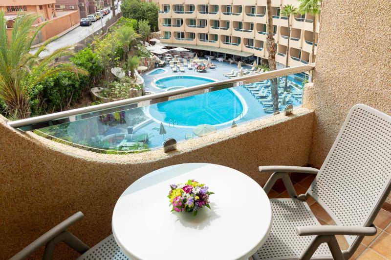 Superior One-Bedroom Apartment (2 Adults) image 4