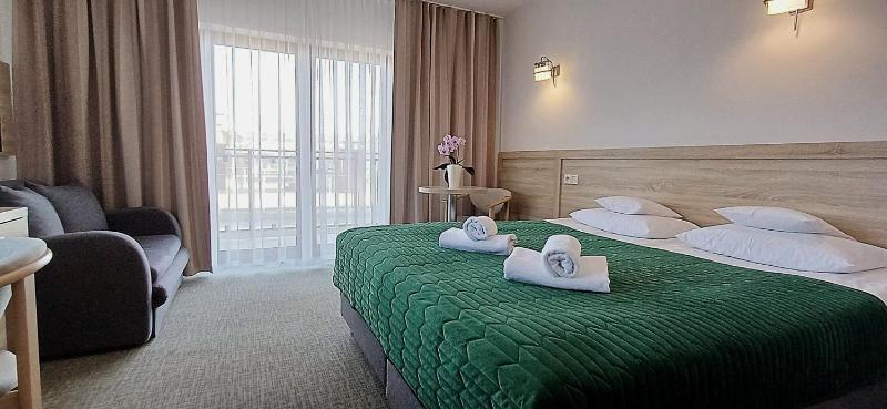 Double Room image 3
