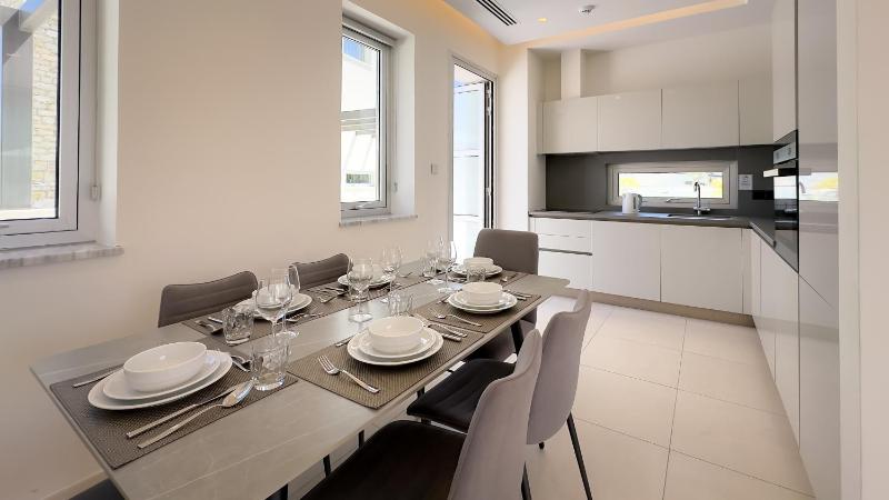 City Napa Seaview Villas - Villa 6 - image 6