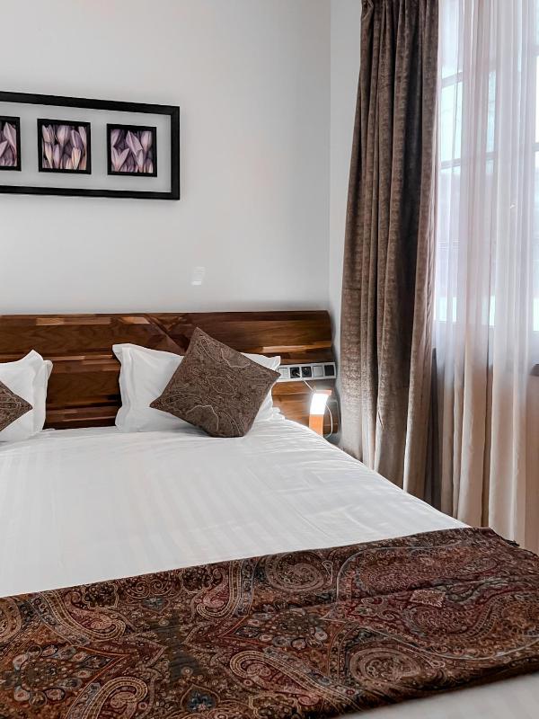 Standard Double Room image 4