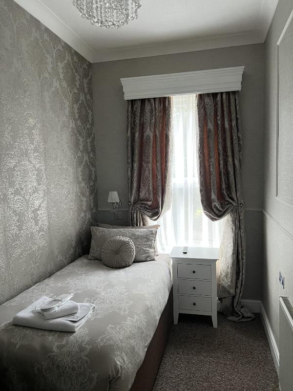 Standard Single Room image 1