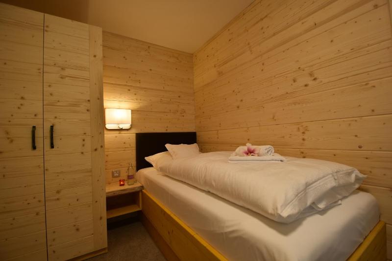 Single Room with Balcony image 1