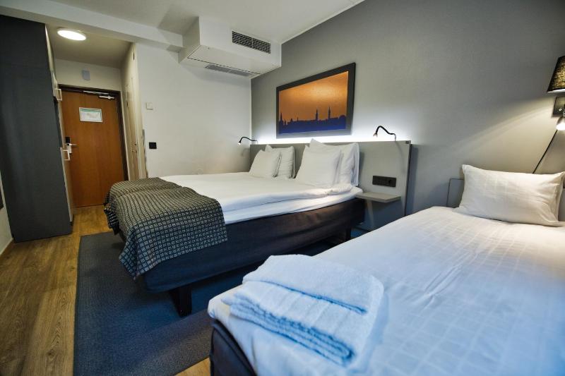 Triple Room image 2
