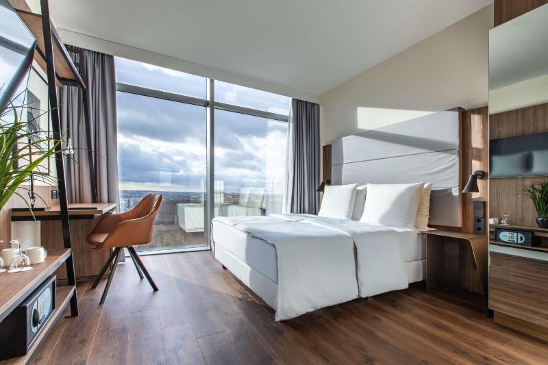 Premium Room - High Floor image 1