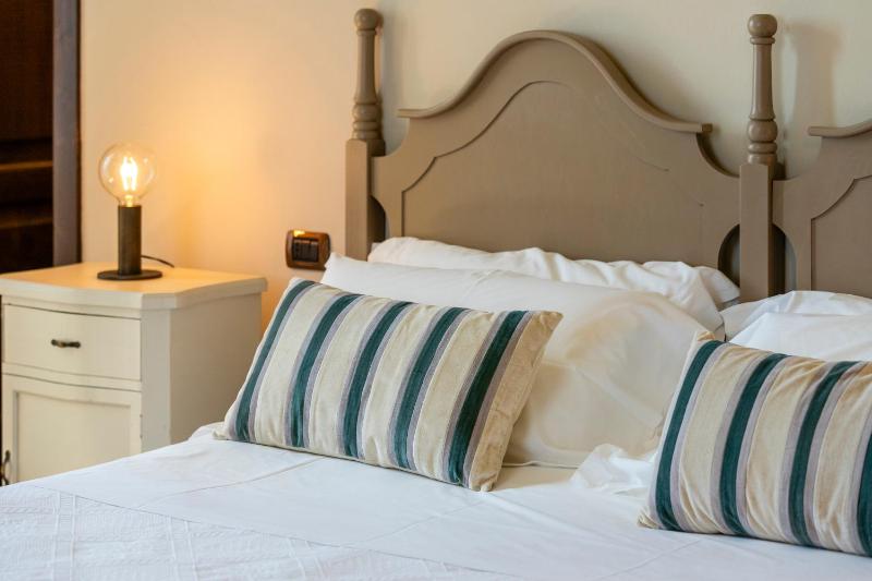 Double Room with Sea View image 2