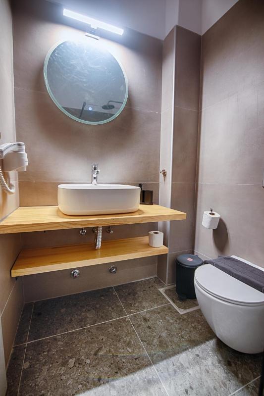 Standard Double or Twin Room with Sea View image 3