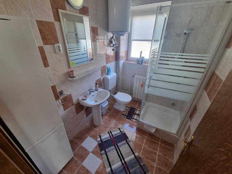 LJUBO V Apartment 10 m from the beach - image 29