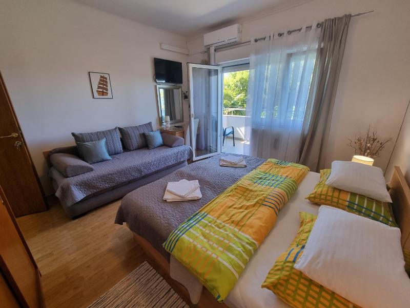 LJUBO V Apartment 10 m from the beach - image 23