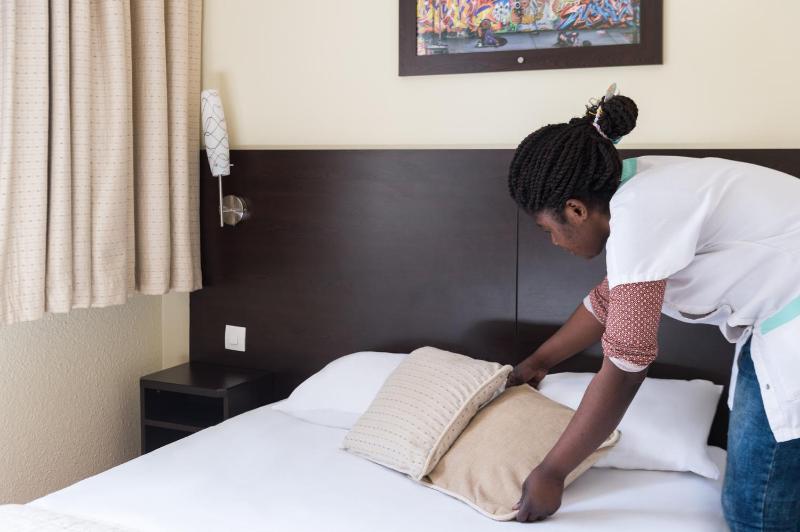 Standard Double Room image 3