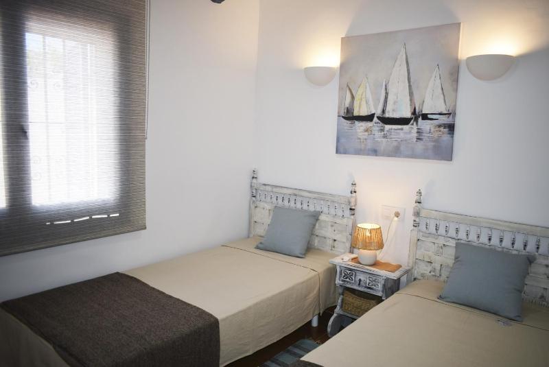 Anacasa Villa Bacalla les Marines CH3400 - image 27