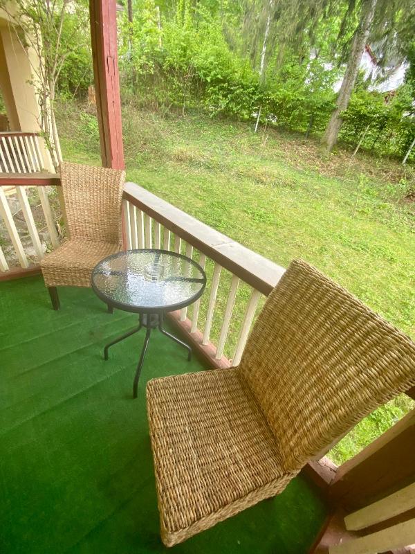 Double Room with Balcony image 2