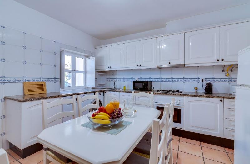 Villa Oliveiras de Vilamoura by The Portuguese Butler - image 6