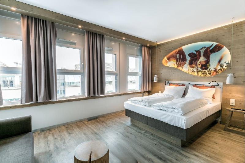 Deluxe Double Room (Sky View Alm) image 1