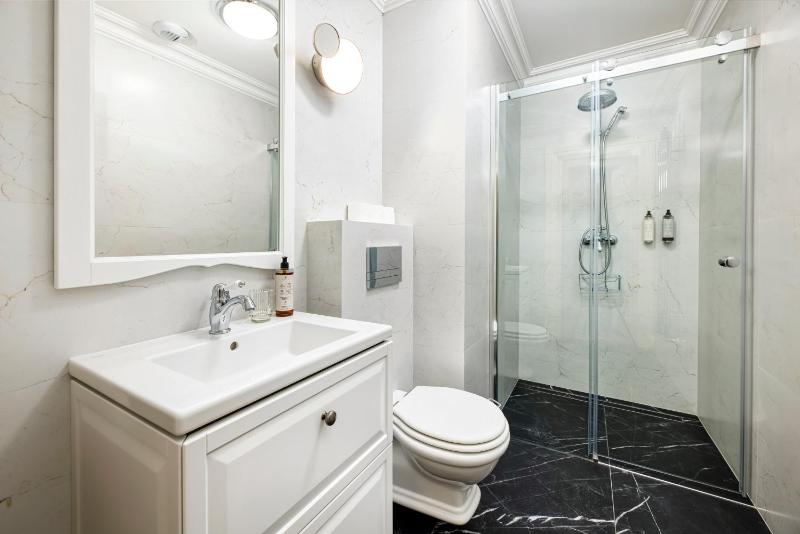EASY RENT Apartments- Fontana Boutique - image 33