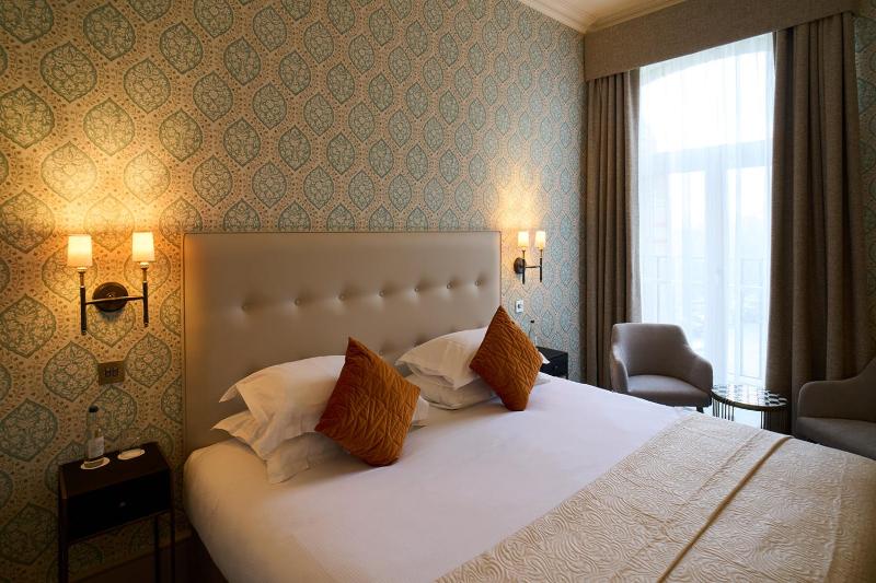 Standard Double Room image 4