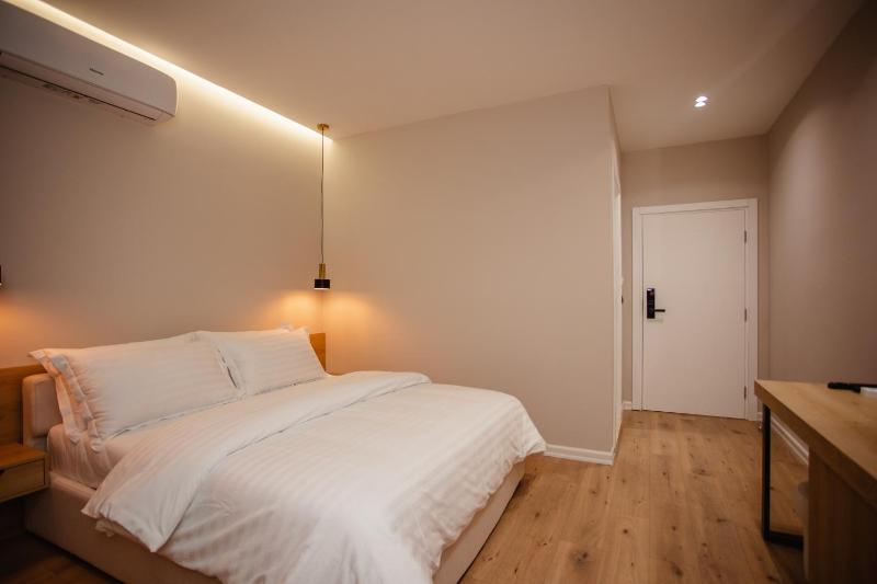 Oro Inn Hotel - image 13