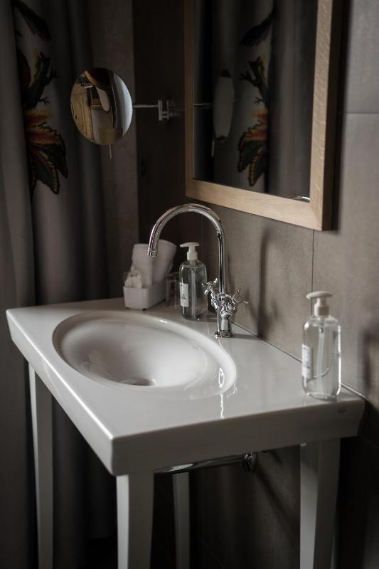 Suite image 2