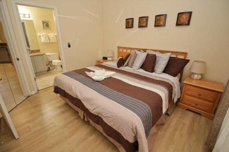 Gorgeous 4 Bed Home In Gated Community! villa - image 16