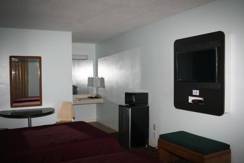 Double Room image 3