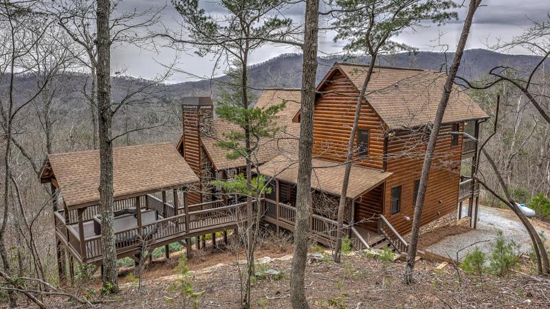 Out of Office Inn - image 24