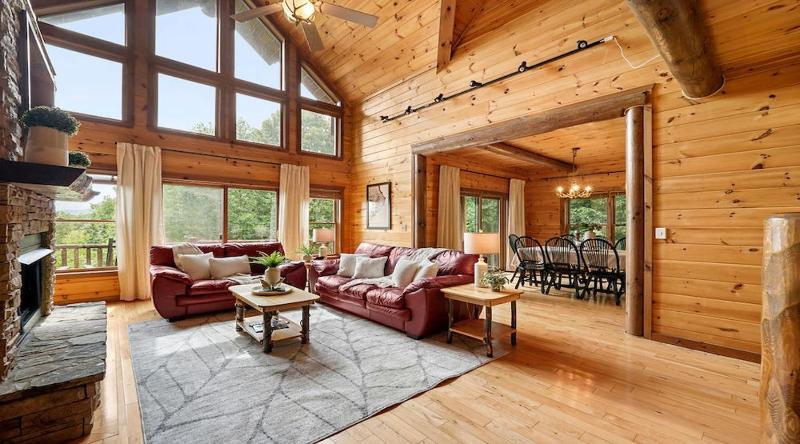 Overlook Cabin - image 18