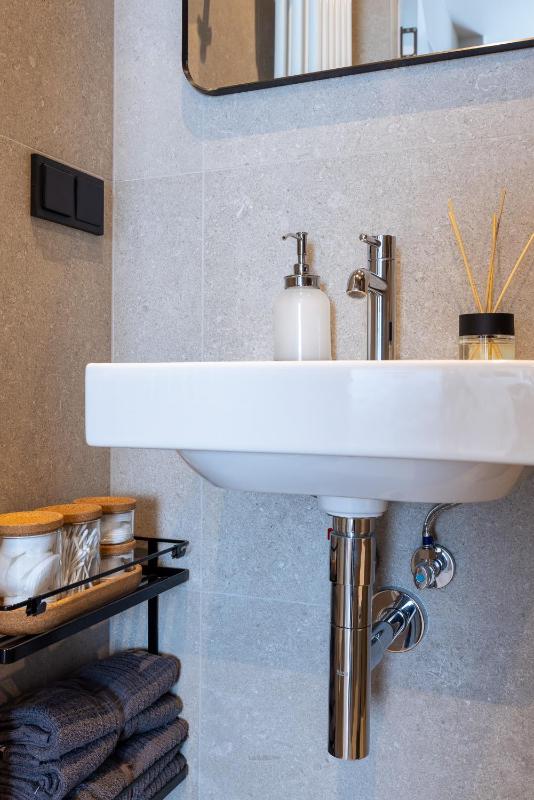 Monciak Elegance - Opera by OneApartments - image 12