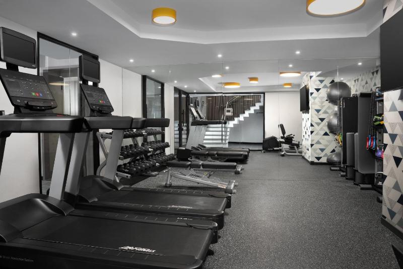 SpringHill Suites by Marriott New York Manhattan Times Square - image 10