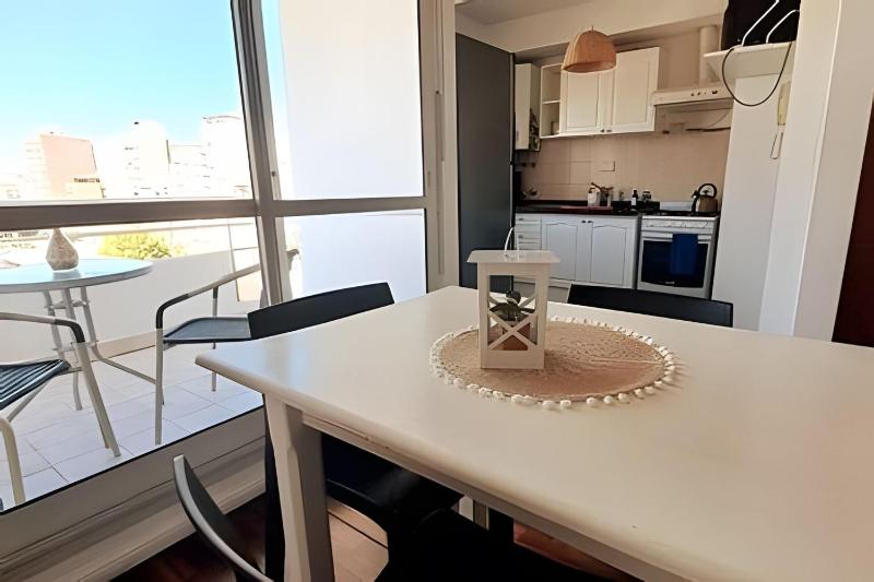 Hornera San Juan - Bright Balcony Apartment - image 12