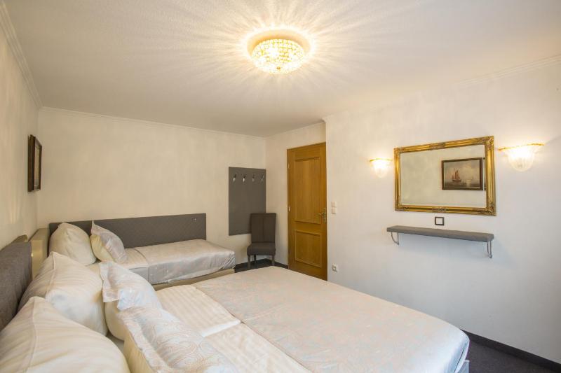 Golden GaPa Central Apartment 4 - image 10