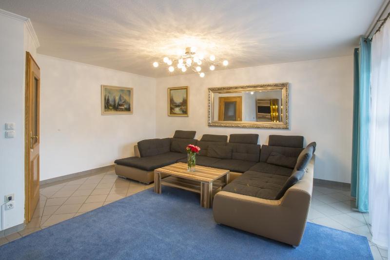 Golden GaPa Central Duplex Apartment 2 - image 40
