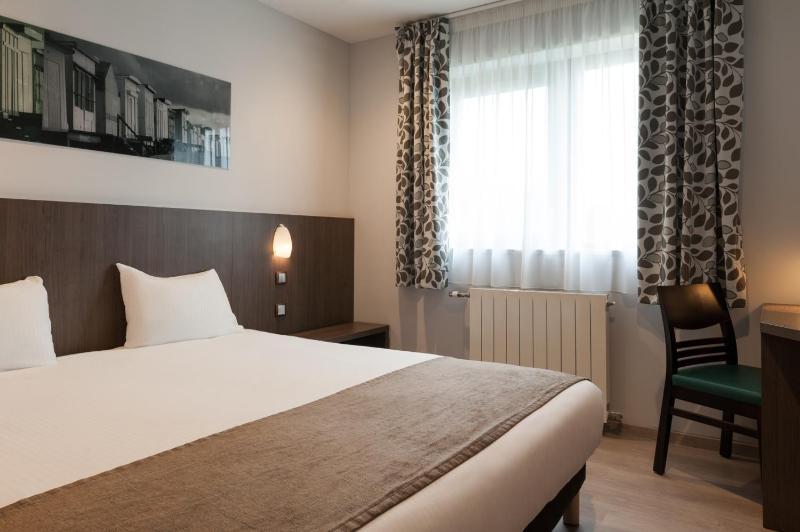 Standard Double Room image 1