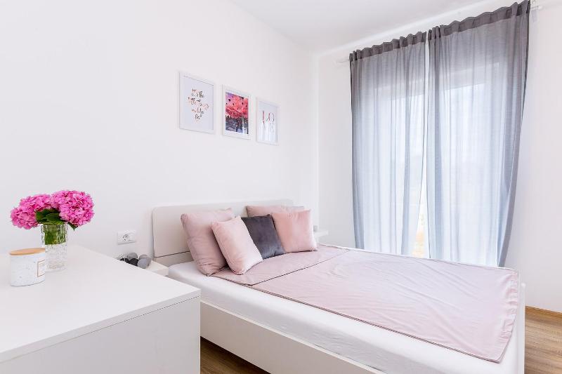 Villa Aria - family friendly in Pula for 6 people with private swimming pool - image 31