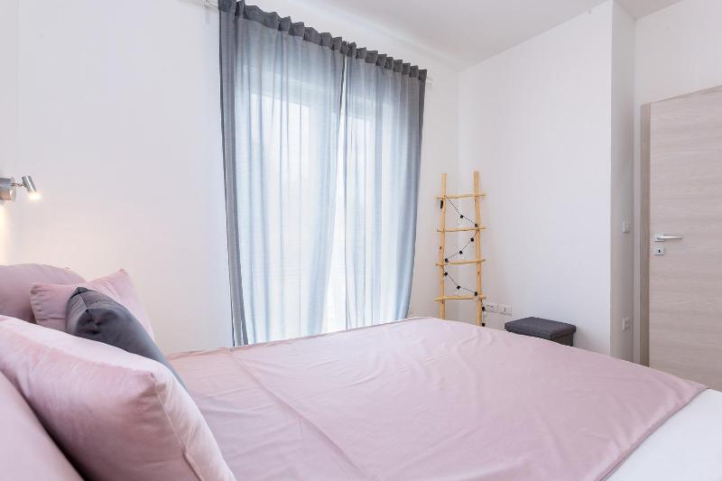 Villa Aria - family friendly in Pula for 6 people with private swimming pool - image 30