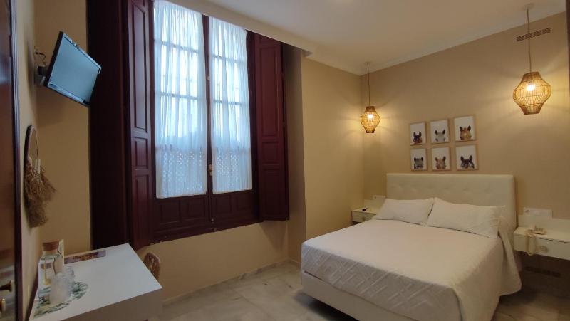 Double Room image 2