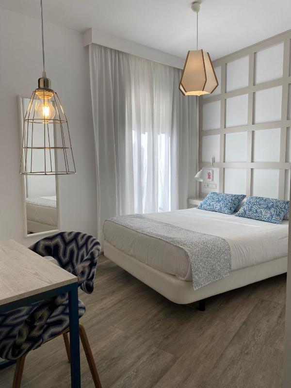 Budget Double Room image 2