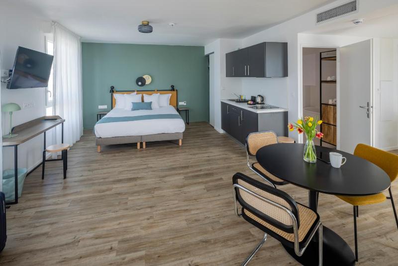 All Suites Appart Hôtel - Le Havre Centre - Les docks - image 24