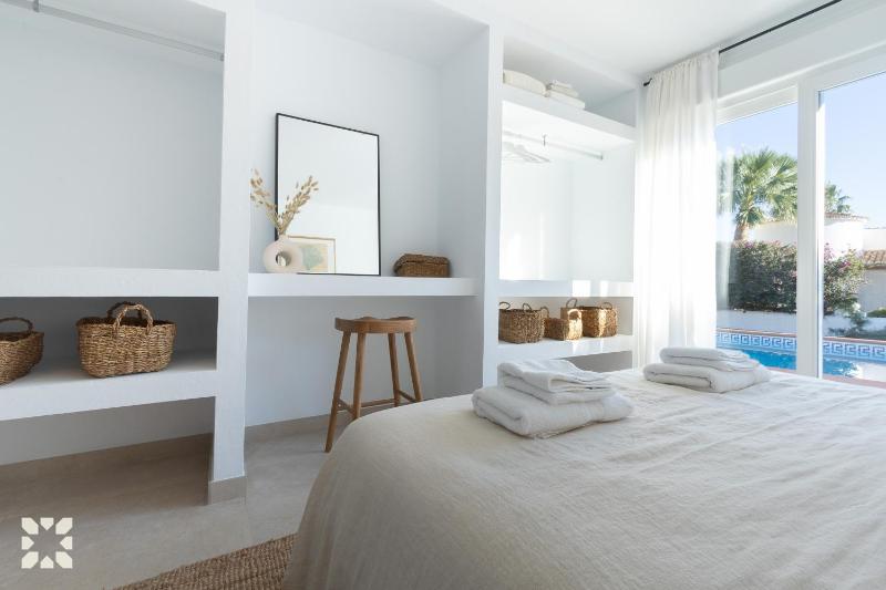 Villa Adora by Abahana Villas - image 19