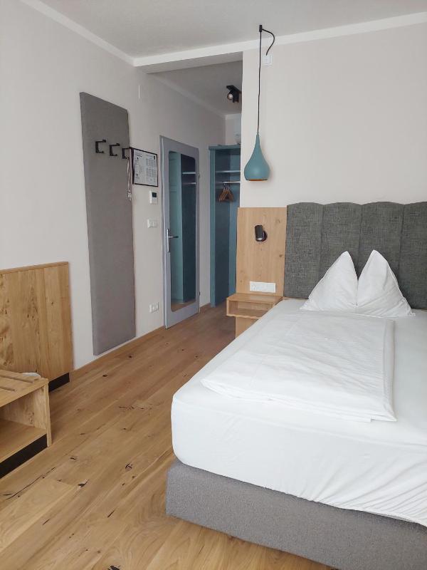 Single Room image 1