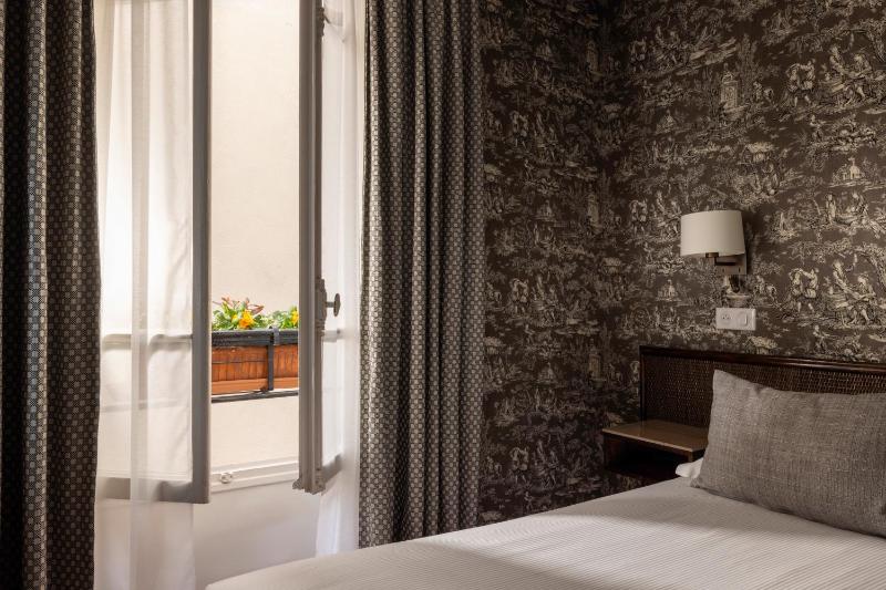 Twin Room image 1