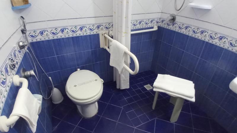 Double Room - Disability Access image 3