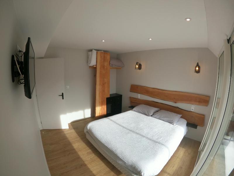 Apartment with Mountain View image 4