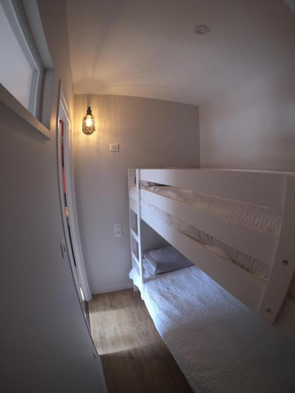 Apartment with Mountain View image 3