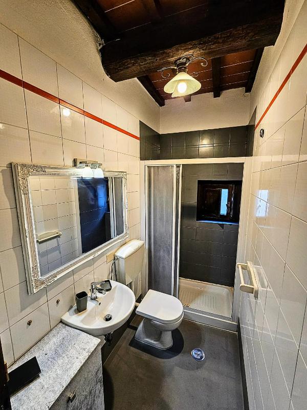 Two-Bedroom Apartment with Terrace image 4