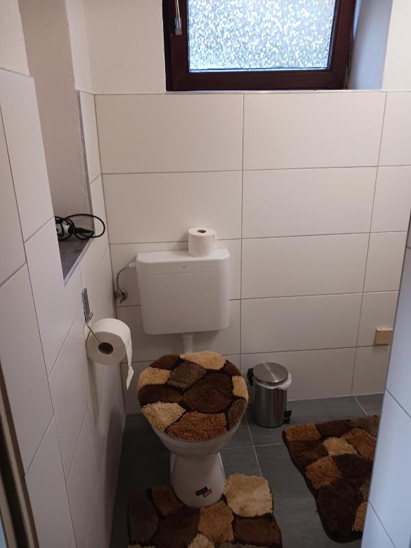 One-Bedroom Apartment image 3